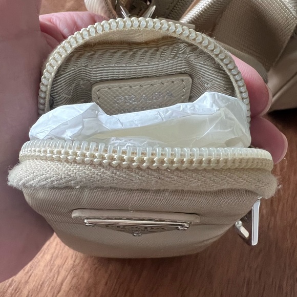 Prada Re-Nylon crossbody messenger bag - w/ receipt + authentication card - Picture 7 of 16